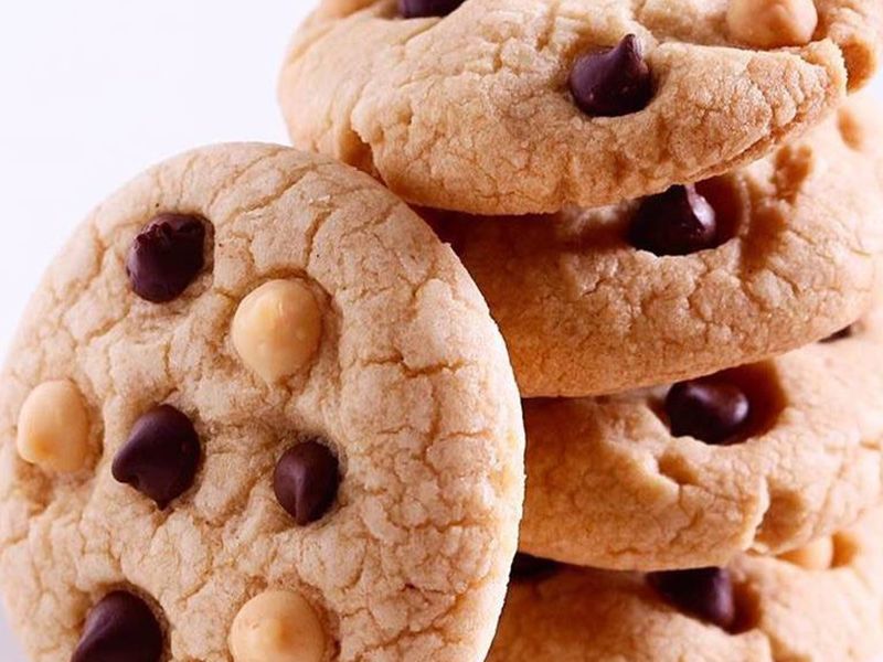 Lotus And Caramel Cookies