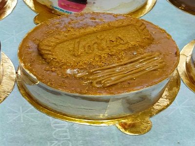 Lotus Cake