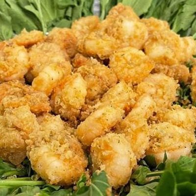 1/8 kg shrimp + salad + bread