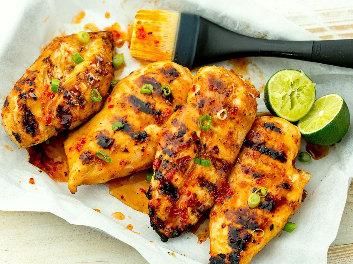 Kilo of grilled or fried chicken breasts