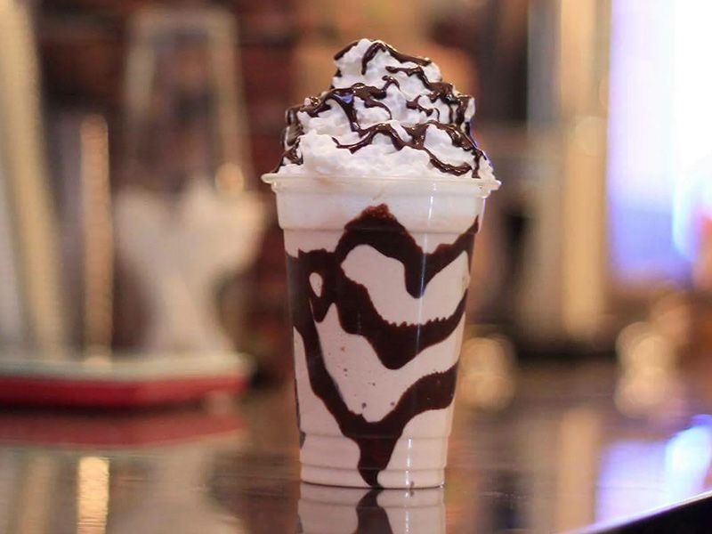 Kinder Chocolate Milkshake