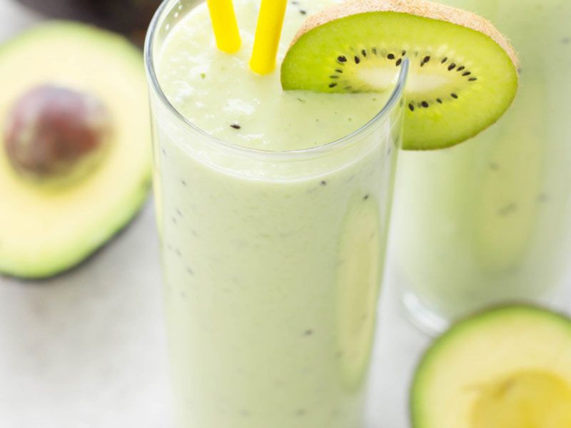 Avocado With Kiwi Cocktail