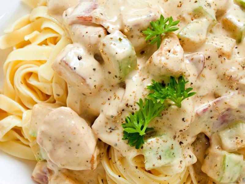 Labyatih With Cheddar Sauce Meal