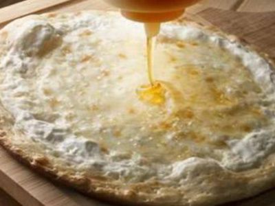 Labneh With Honey Manoucheh