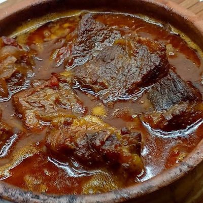 Meat with onions