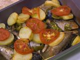 Croaker Fish With Shrimp And Potatoes Tray