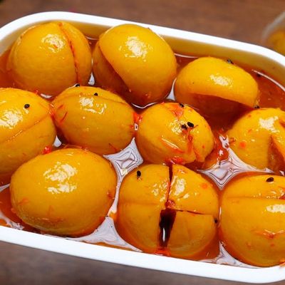 Pickled Lemons with Safflower box