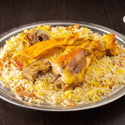 Nafar Mandi Meat, Rice And Sauce
