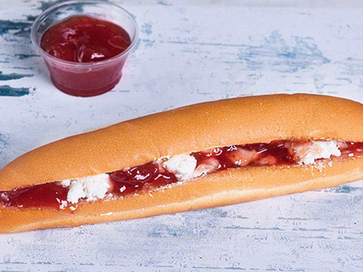 Jam With Qeshta Sandwich