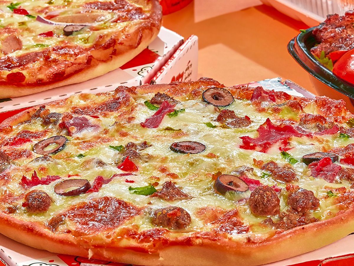 mix Meat pizza