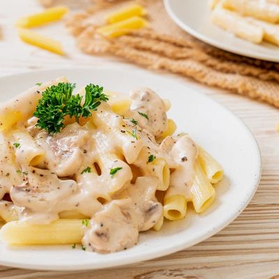 White Sauce Pasta with Mushroom