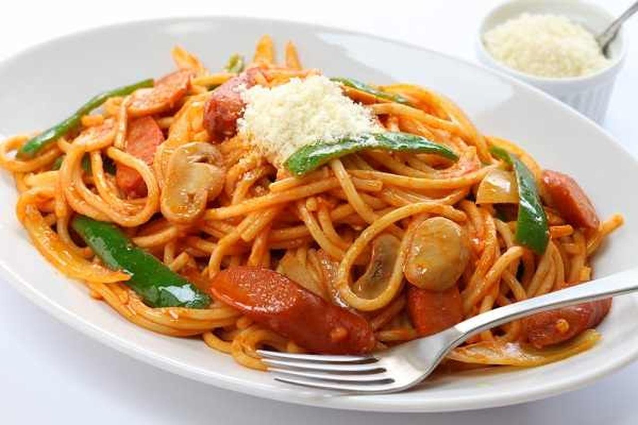 Spaghetti Pasta With Oriental Sausage
