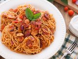 Spaghetti pasta with hot dog