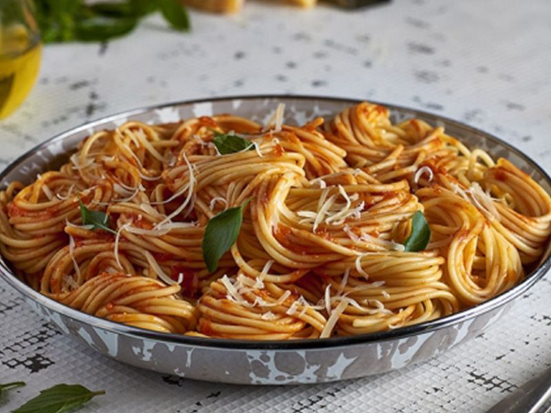 Spaghetti With Chicken Pane