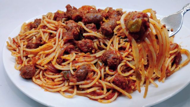 Spaghetti With Oriental Sausage Pasta