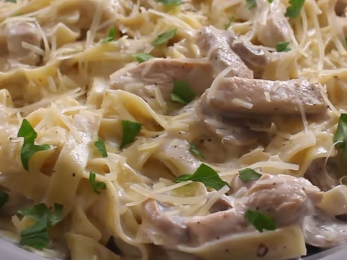 Alfredo pasta box