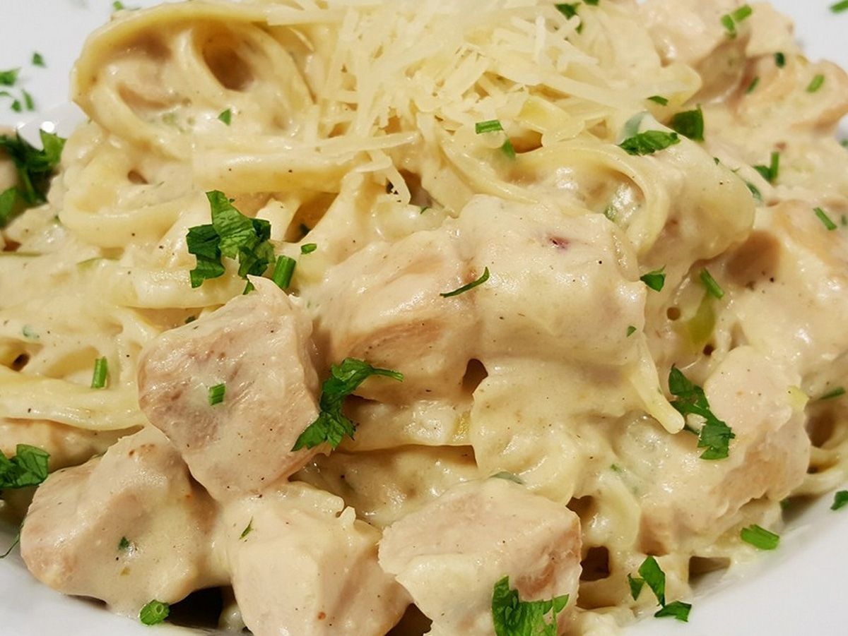 Alfredo pasta
