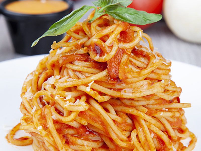 Pasta With Tomato Sauce