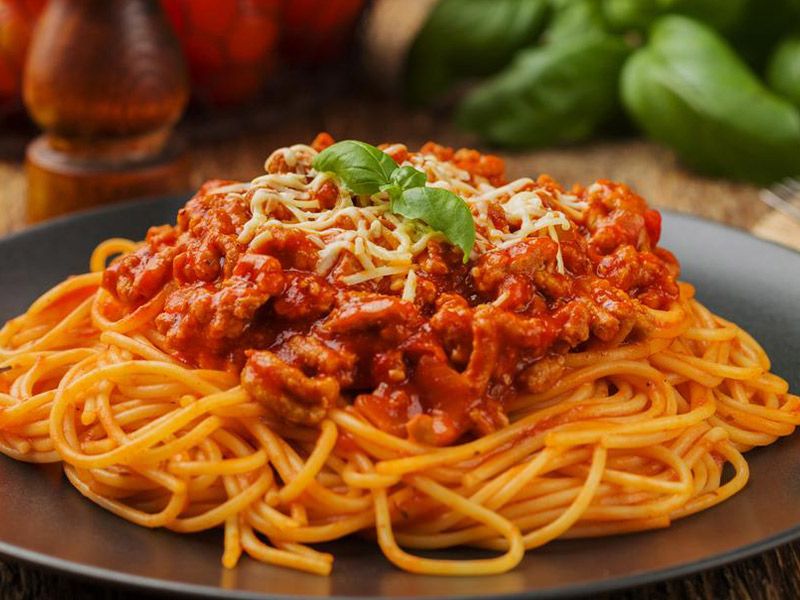 Pasta With Tomato Sauce