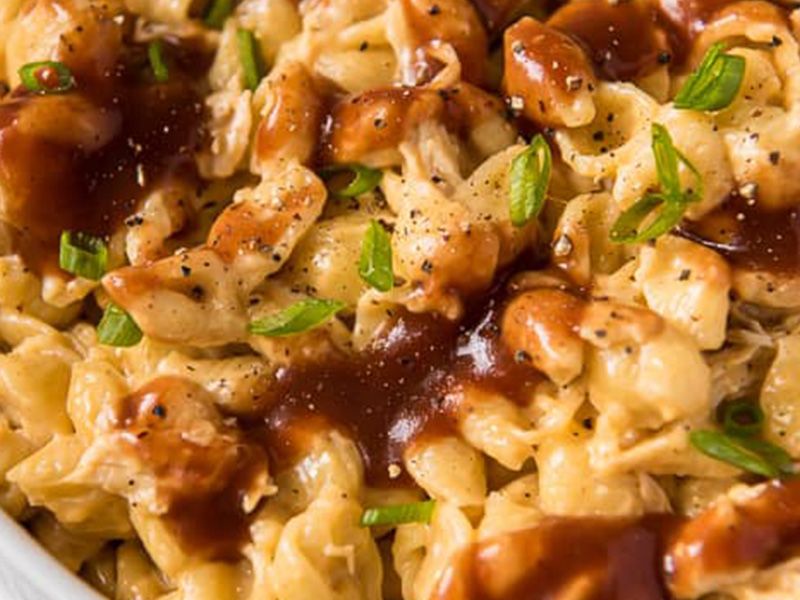 Pasta With Oriental Sausage