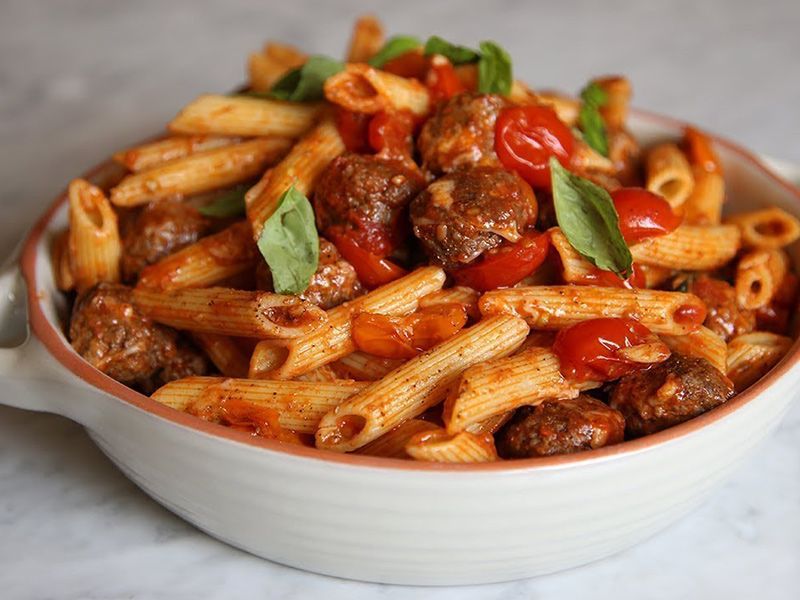 Pasta With Oriental Sausage
