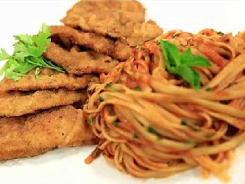 Pasta With Fried Chicken Pane