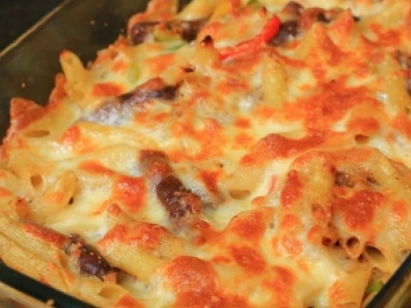 Oriental Sausage Bechamel Pasta