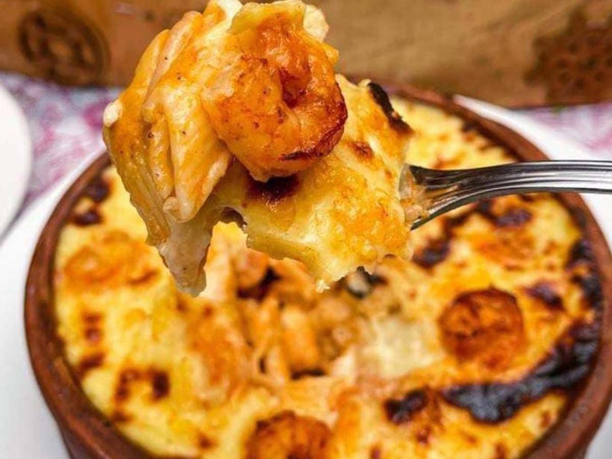 Bechamel pasta with sea food