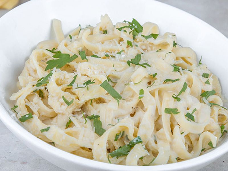 Cheese With White Sauce Pasta