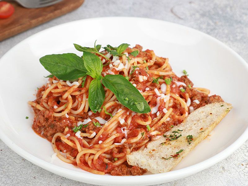Vegetable With Minced Meat Pasta