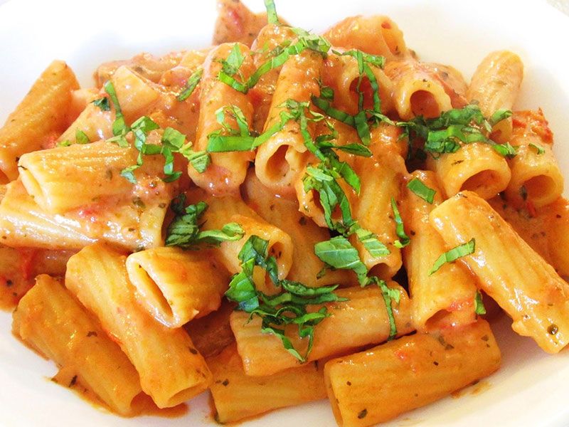 Spaghetti With Tomato Sauce