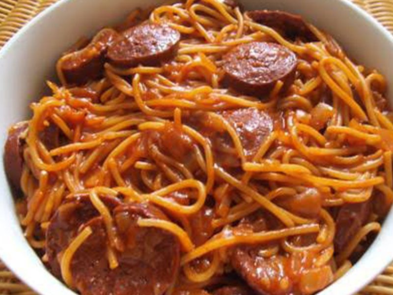 Pasta With Oriental Sausage