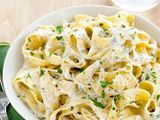 White sauce pasta