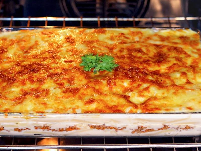 Pasta With Bechamel And Chicken