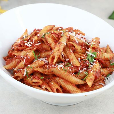 Red sauce pasta