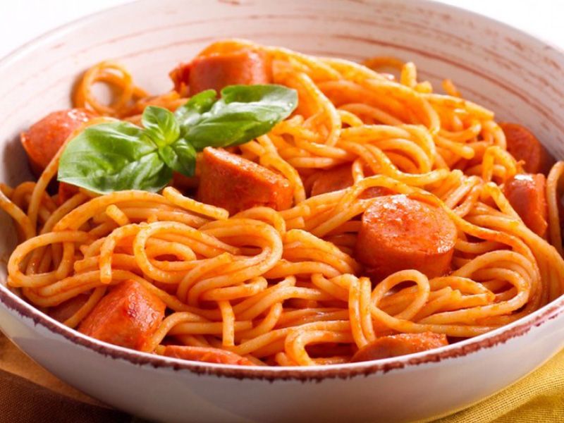 Oriental Sausage Pasta Pan