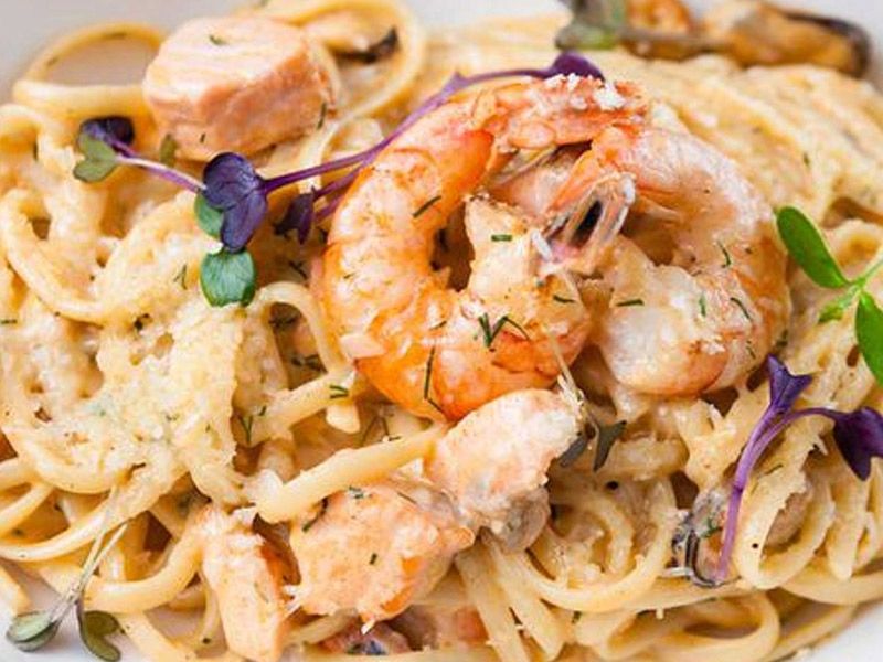 Large Seafood Pasta