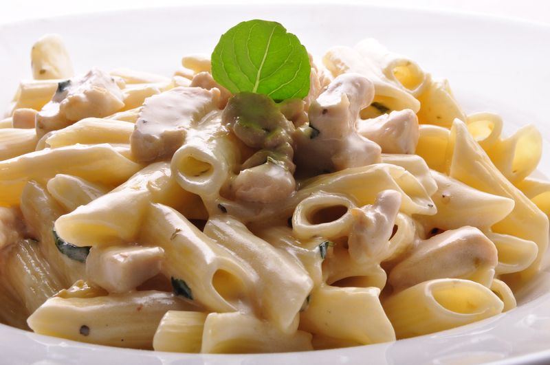 Meat Shawerma White Sauce Pasta