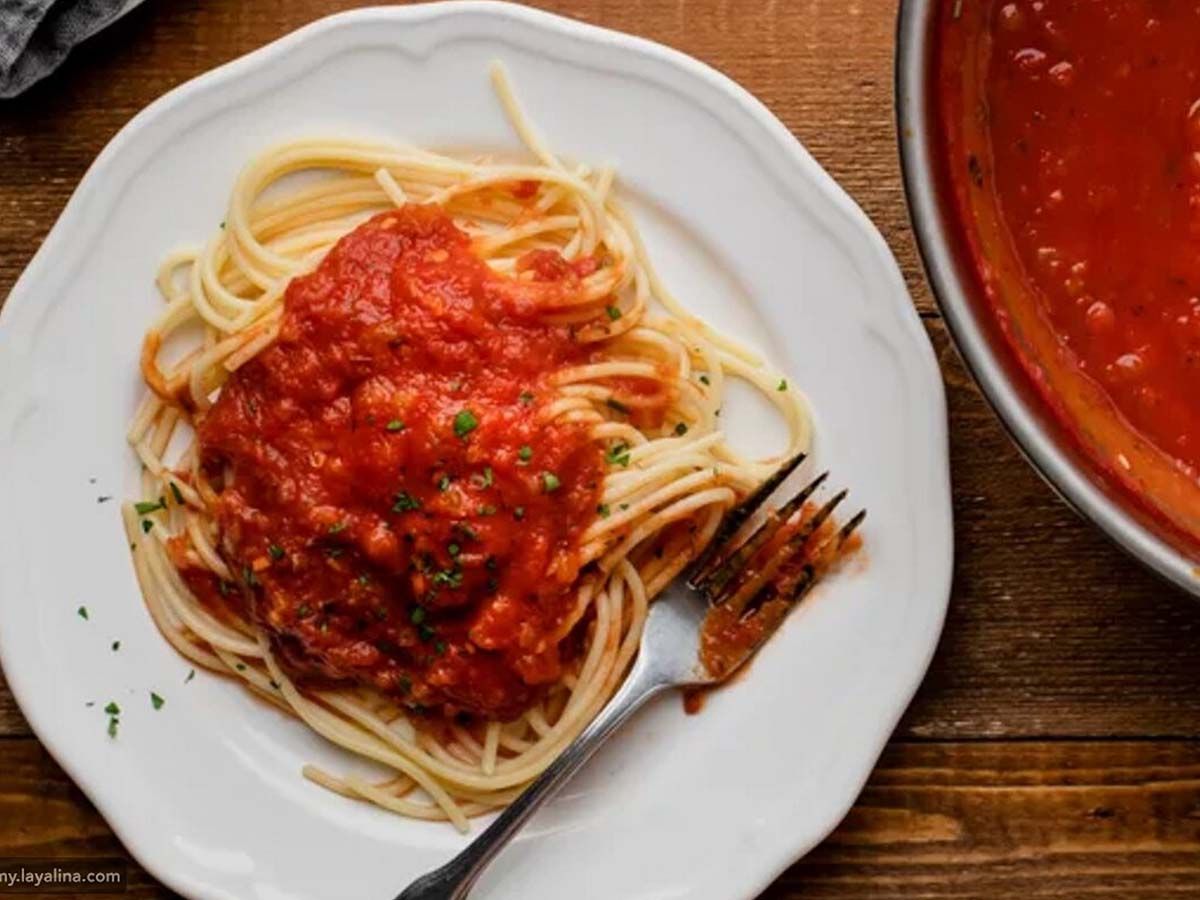 Red sauce pasta