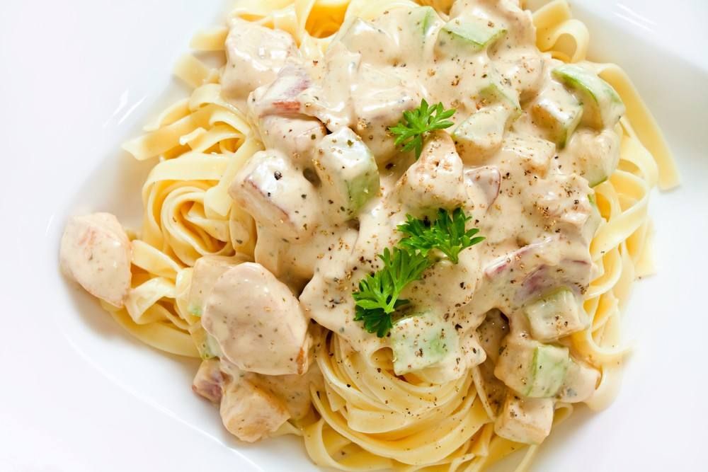 Mix Chicken White Sauce Pasta