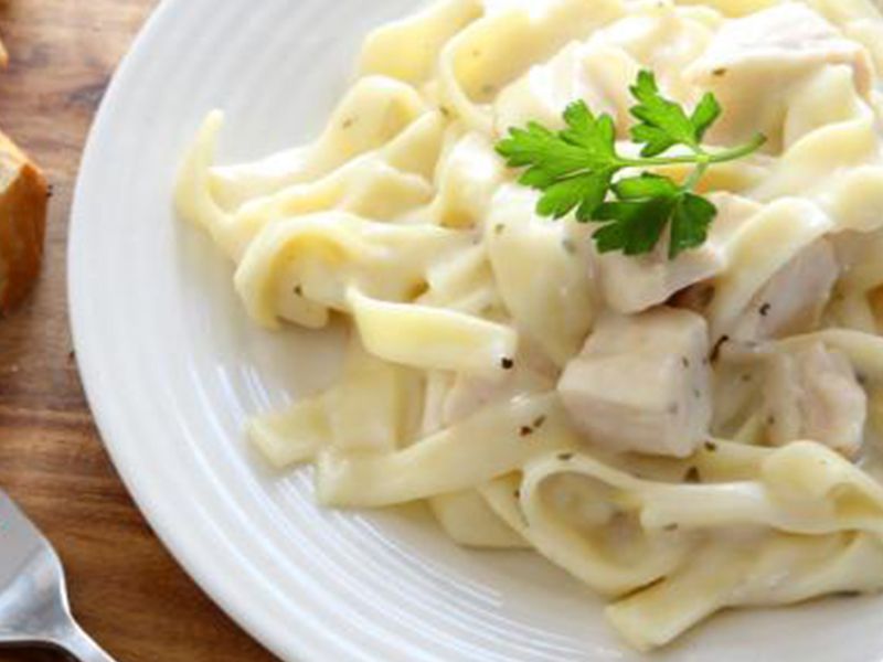 Fettuccine Alfredo