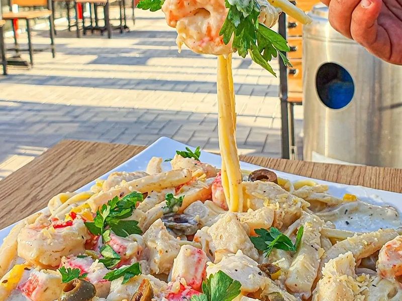 Mix Seafood olive oil Pasta
