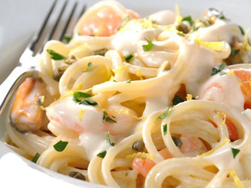 Mix Seafood White Sauce Pasta