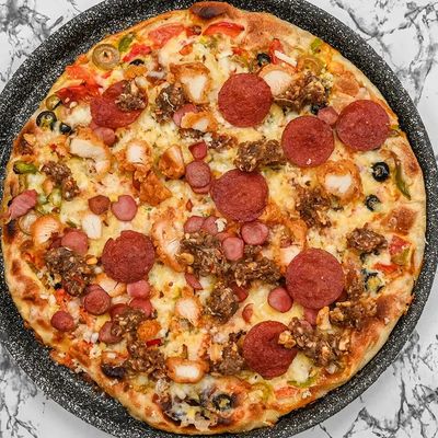 Italian Mix meat pizza