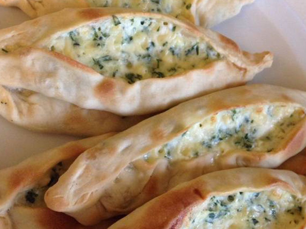 Thyme cheese Manoucheh