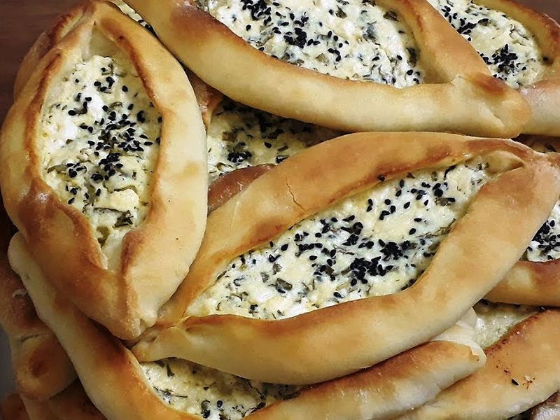 Mix Cheese Manoucheh