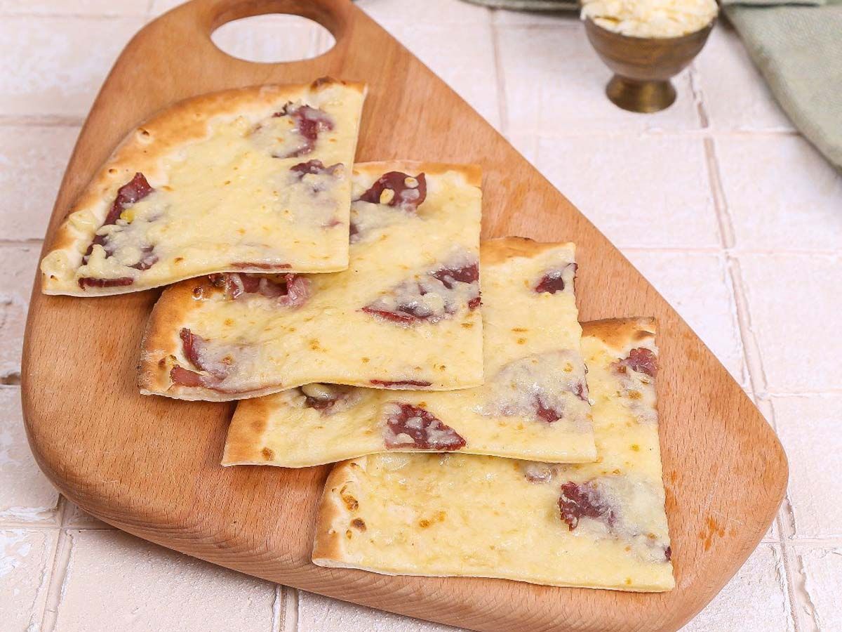 Pastrami And Kashkaval Manakish