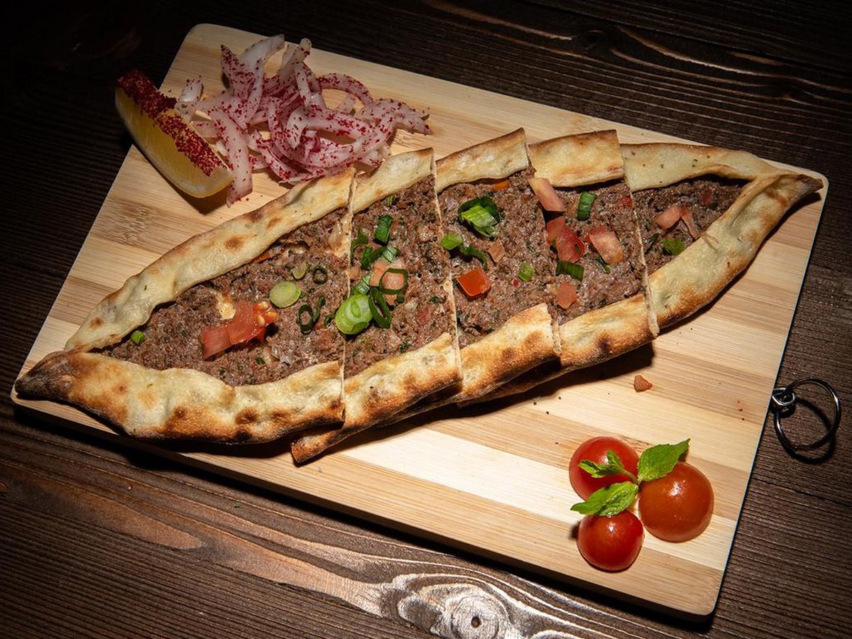Spinach with Walnut Manoucheh