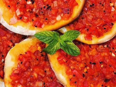 Salami Mozzarella Manoucheh