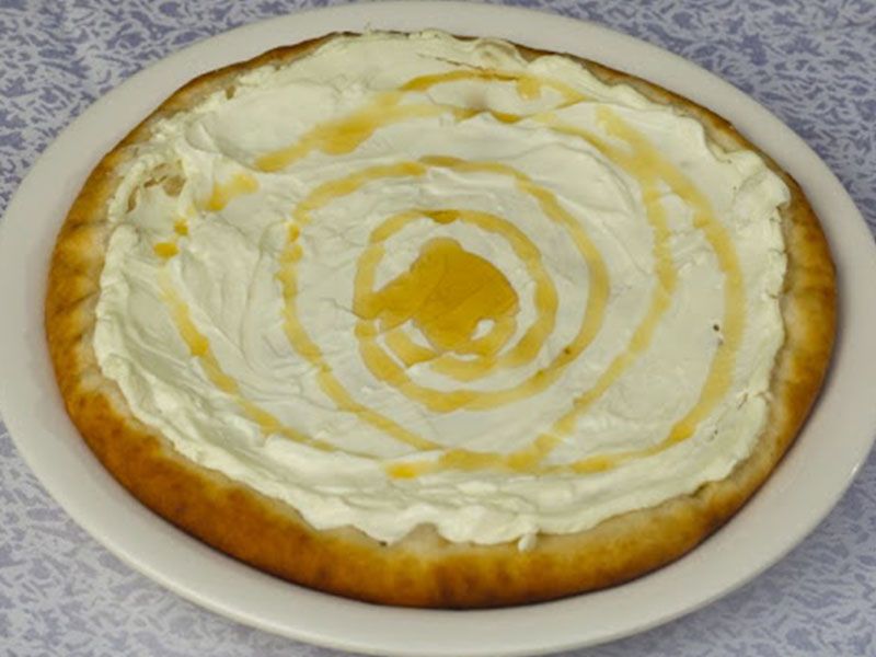 Labneh Manoucheh